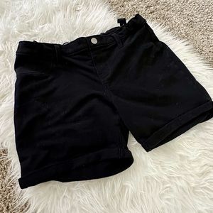 XL Girls Black shorts